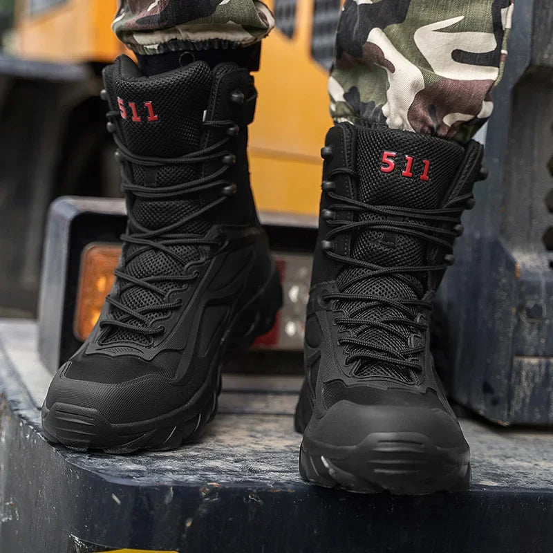 Bota Tática Masculina Leve Antiderrapante - (Promoção de Inverno 2025)
